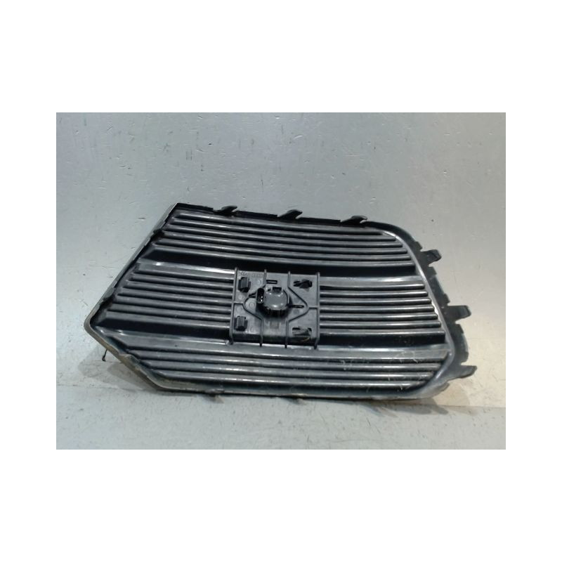 GRILLE VENTILATION PARE-CHOC AVD AUDI Q3