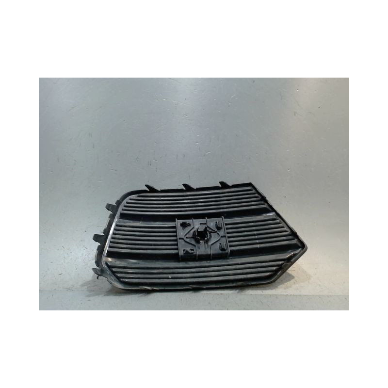 GRILLE VENTILATION PARE-CHOC AVG AUDI Q3