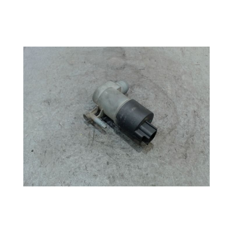 POMPE LAVE-GLACE AVANT TOYOTA VERSO