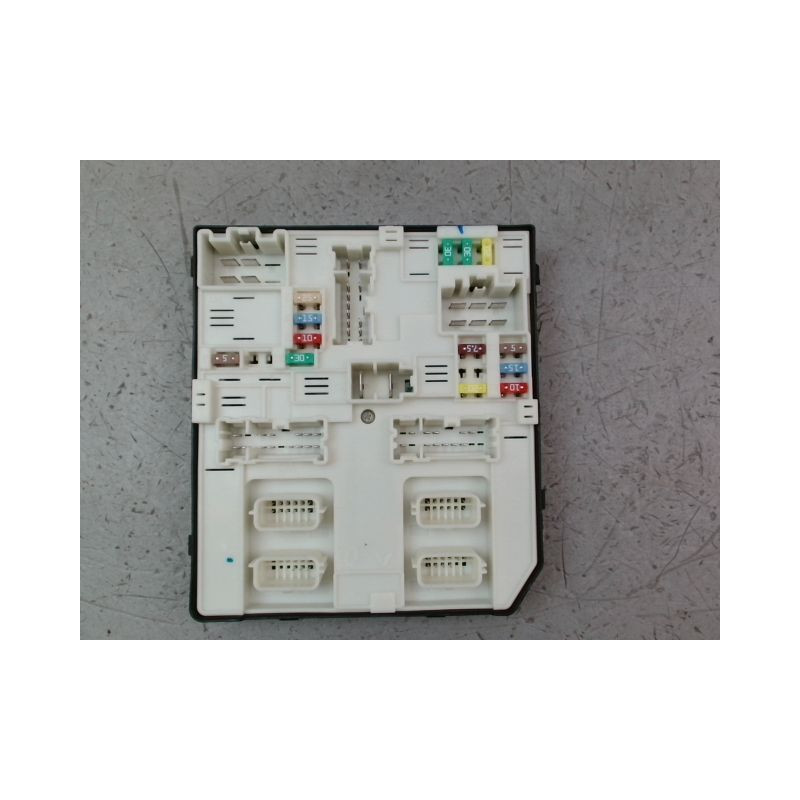 PLATINE FUSIBLE AVANT RENAULT MEGANE COUPE III Phase 2 2012-2014