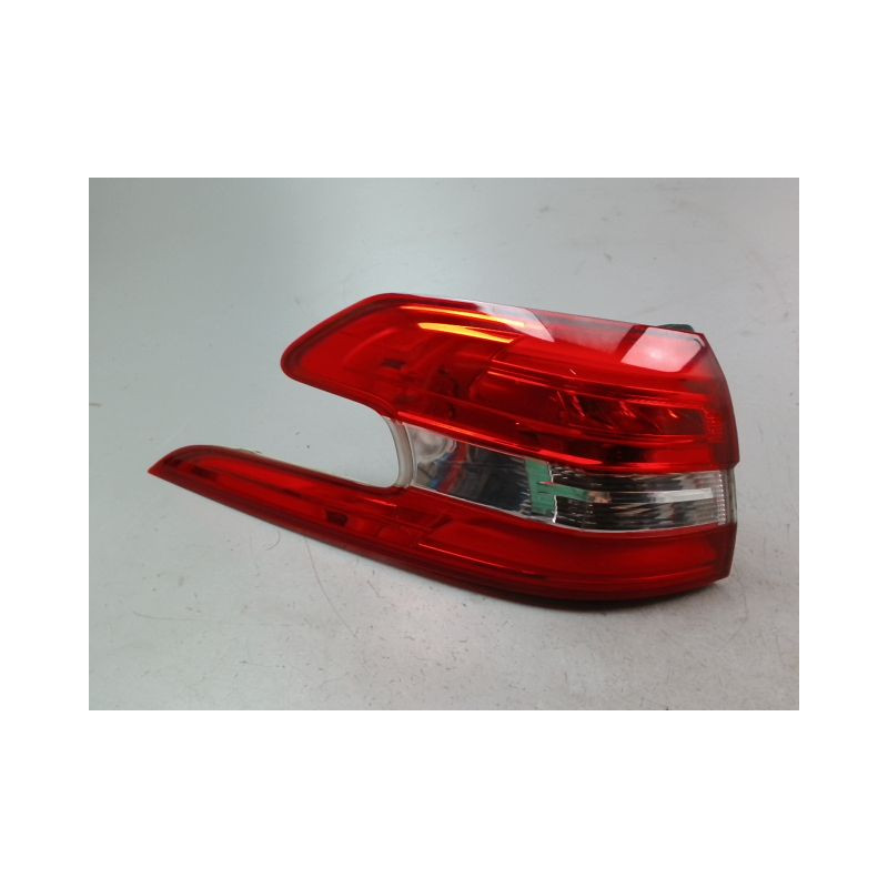 FEU ARRIERE GAUCHE  PEUGEOT 308 SW 2008-