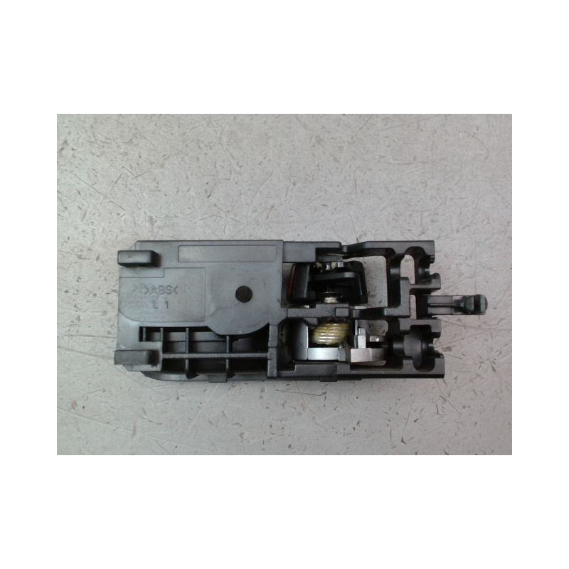 POIGNEE INTERIEURE PORTE AVANT GAUCHE SUZUKI SX4 I 2006-...