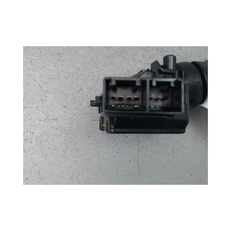 COMMANDE ESSUIE GLACE TOYOTA AVENSIS BREAK 2006-
