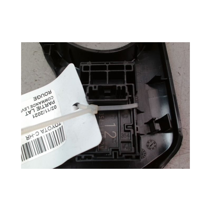 COMMANDE LEVE-GLACE PORTE ARD TOYOTA C-HR