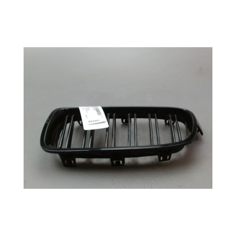 GRILLE CALANDRE GAUCHE BMW SERIE 3