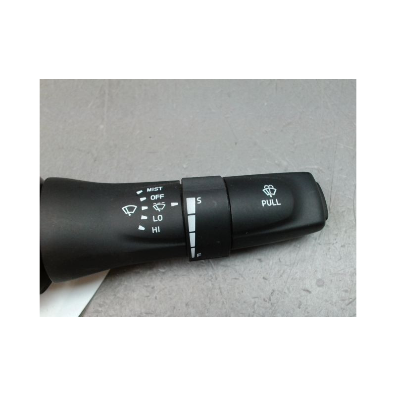 COMMANDE ESSUIE GLACE ISUZU D-MAX SPACE CAB II PHASE 1 2012-...