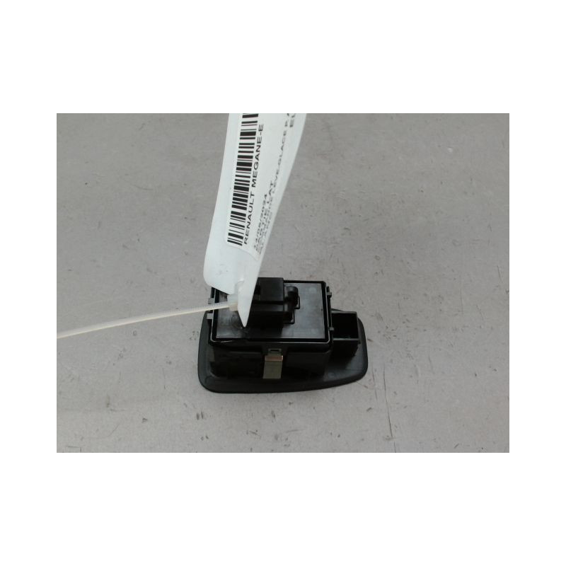COMMANDE LEVE-GLACE PORTE AVD RENAULT MEGANE-E