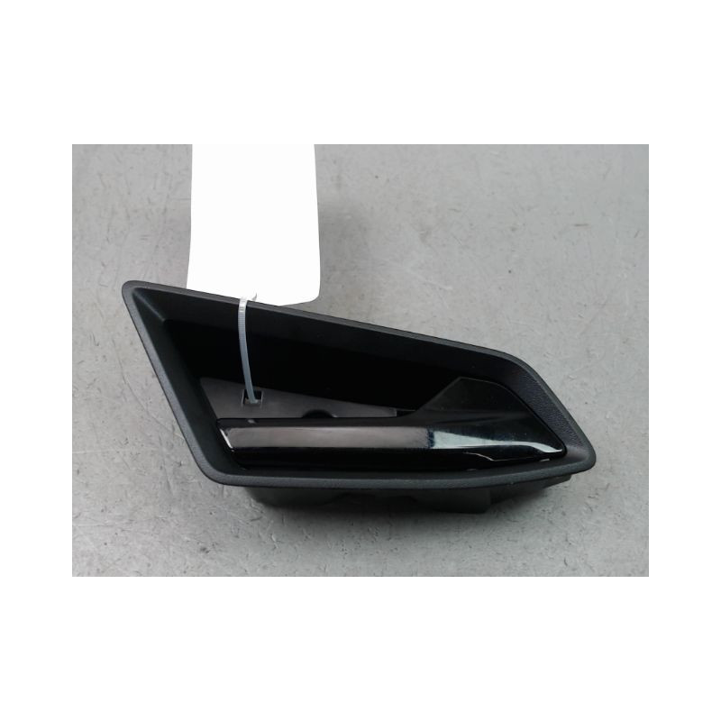 POIGNEE INTERIEURE PORTE AVANT DROIT RENAULT MEGANE-E