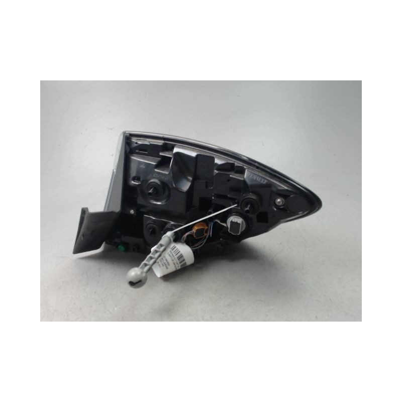 FEU ARRIERE GAUCHE  RENAULT CAPTUR Phase 1 2013-...