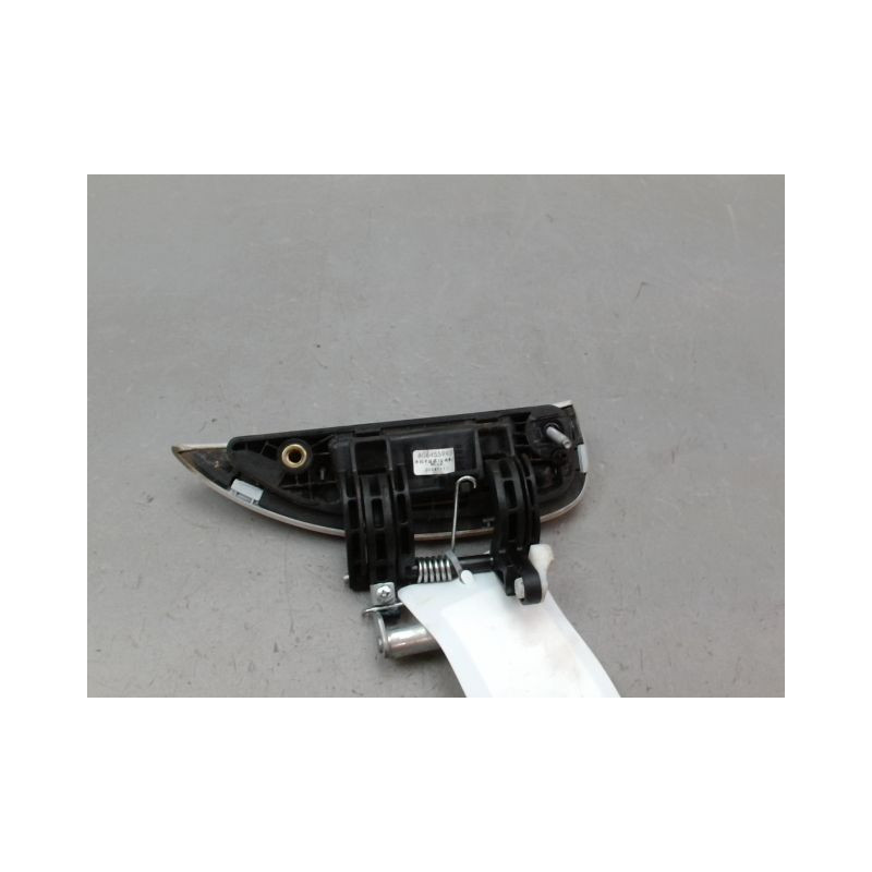 POIGNEE EXTERIEURE PORTE AVANT GAUCHE DACIA SPRING