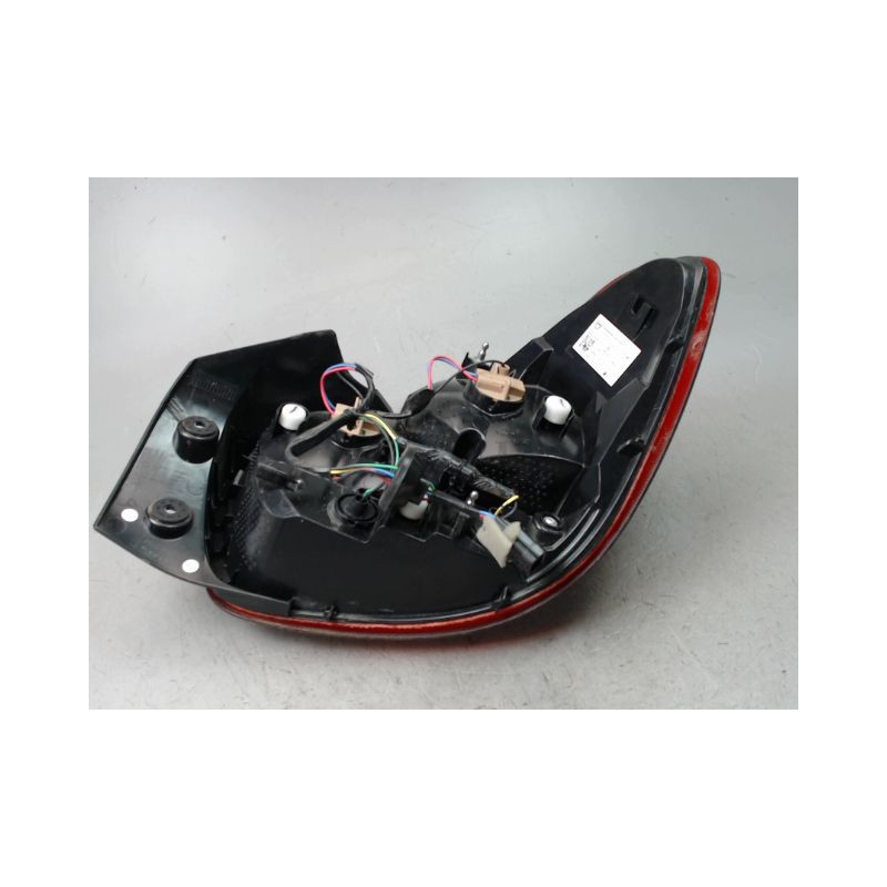 FEU ARRIERE GAUCHE  DACIA SPRING