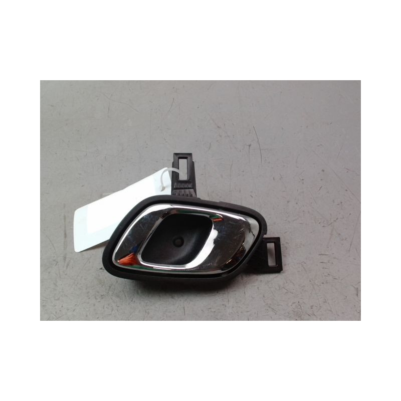POIGNEE INTERIEURE PORTE AVANT GAUCHE DACIA SPRING