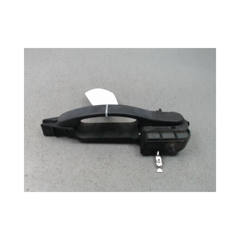 POIGNEE EXTERIEURE PORTE AVANT DROIT FORD FIESTA V Phase 1 2002-2005