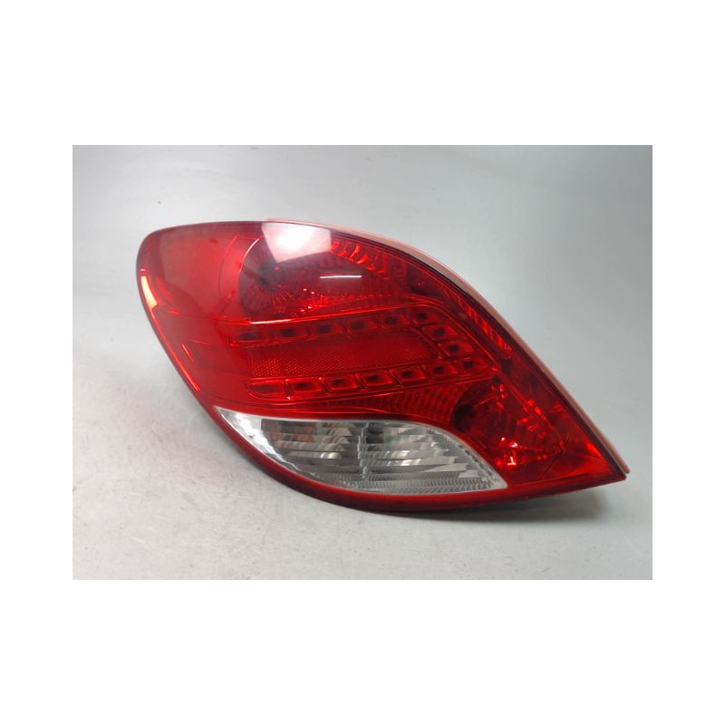 FEU ARRIERE GAUCHE  PEUGEOT 207 2006-2013