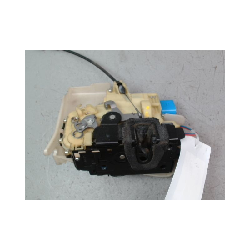 SYSTEME CONDAMNATION AVANT GAUCHE VOLKSWAGEN POLO IV Phase 2 (9N) 2005-2009