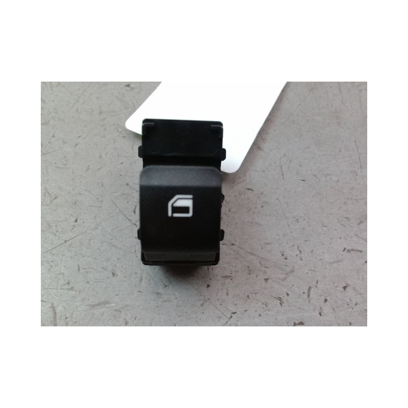 COMMANDE LEVE-GLACE PORTE AVD HYUNDAI I20