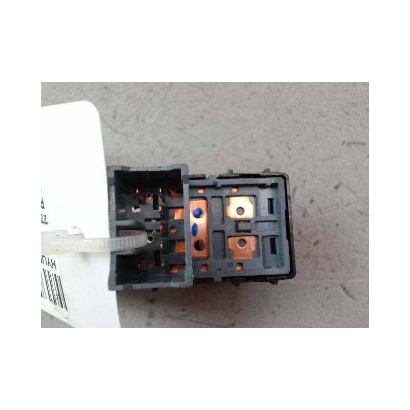COMMANDE LEVE-GLACE PORTE AVD HYUNDAI I20