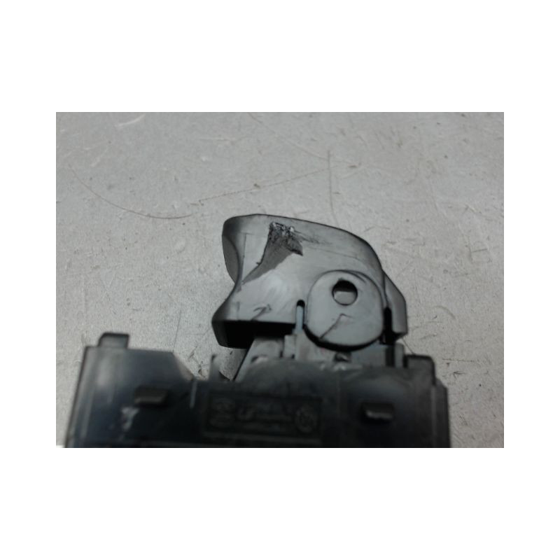 COMMANDE LEVE-GLACE PORTE ARG HYUNDAI I20