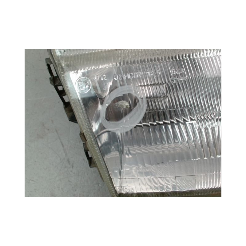 PHARE DROIT CITROEN SAXO Phase 1 1996-1999