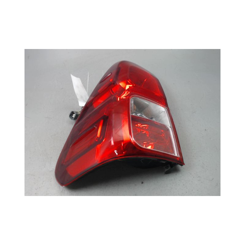FEU ARRIERE GAUCHE  TOYOTA HILUX SIMPLE CABINE 2006-