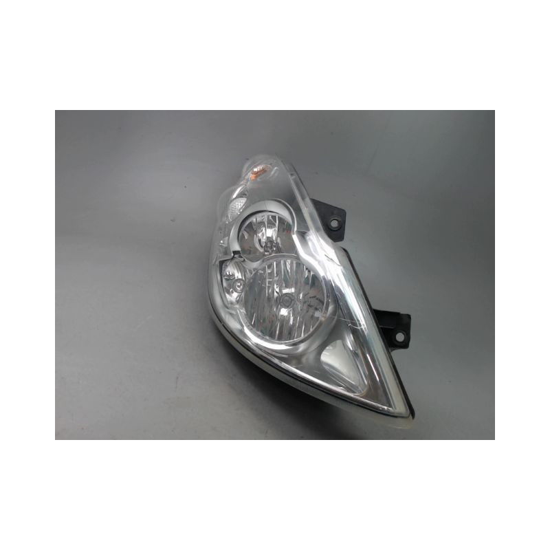 PHARE DROIT RENAULT MASTER