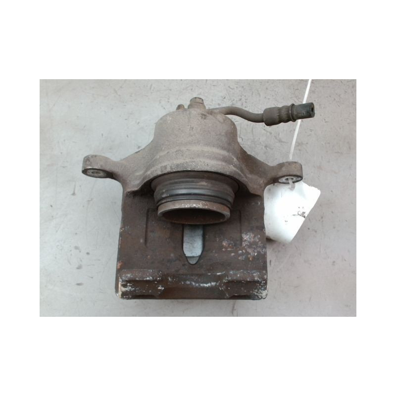 ETRIER DE FREIN AVANT DROIT KIA SPORTAGE BREAK III PHASE 1 2010-2014
