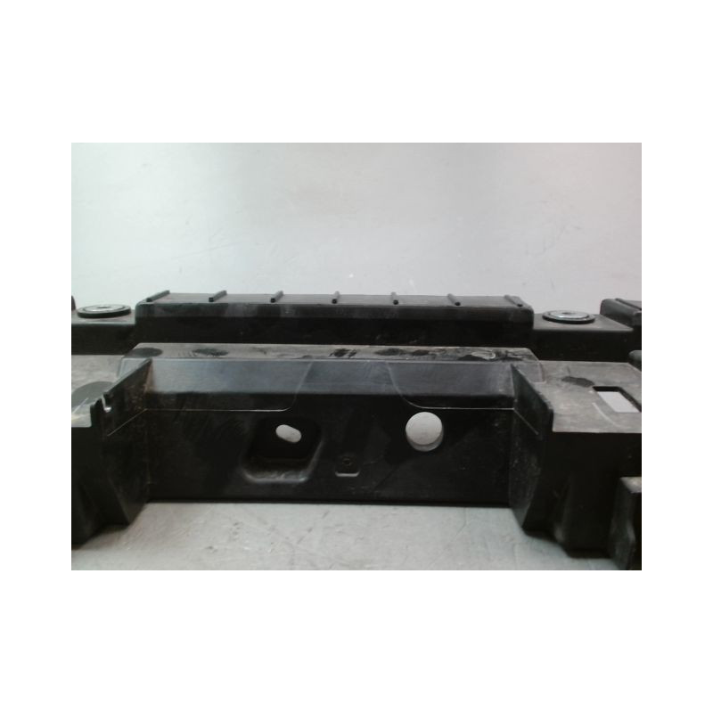 TRAVERSE SUPERIEURE ARMATURE AVANT M.G. EHS