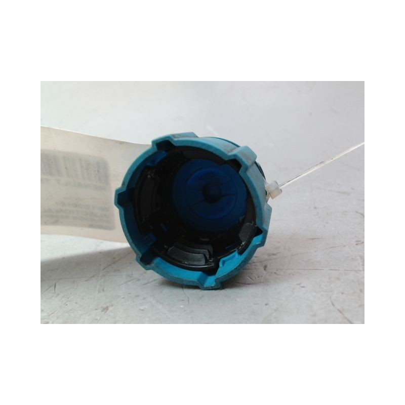 BOUCHON RESERVOIR ADBLUE RENAULT TRAFIC