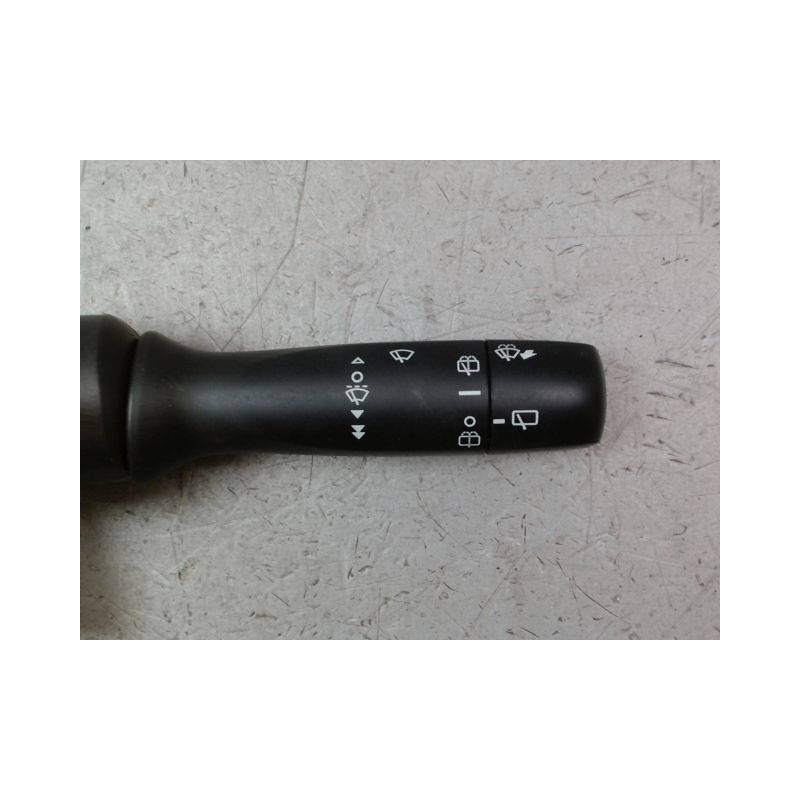 COMMANDE ESSUIE GLACE TOYOTA IQ 2008-
