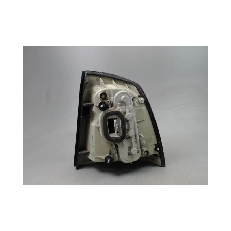 FEU ARRIERE GAUCHE  OPEL ASTRA COUPE 2000-