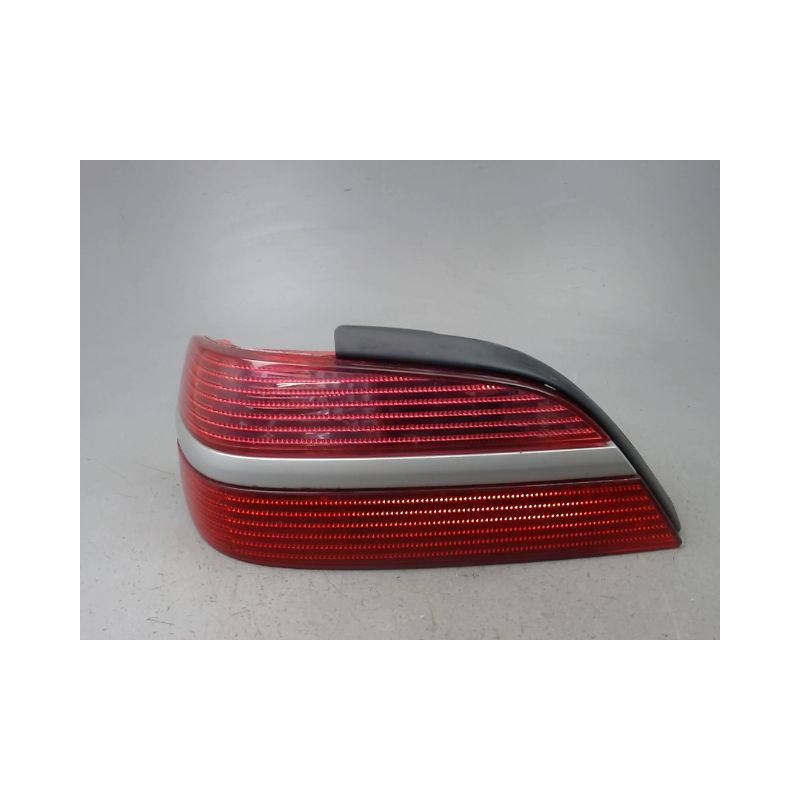 FEU ARRIERE GAUCHE  PEUGEOT 406 BERL. Phase 2 1999-2004