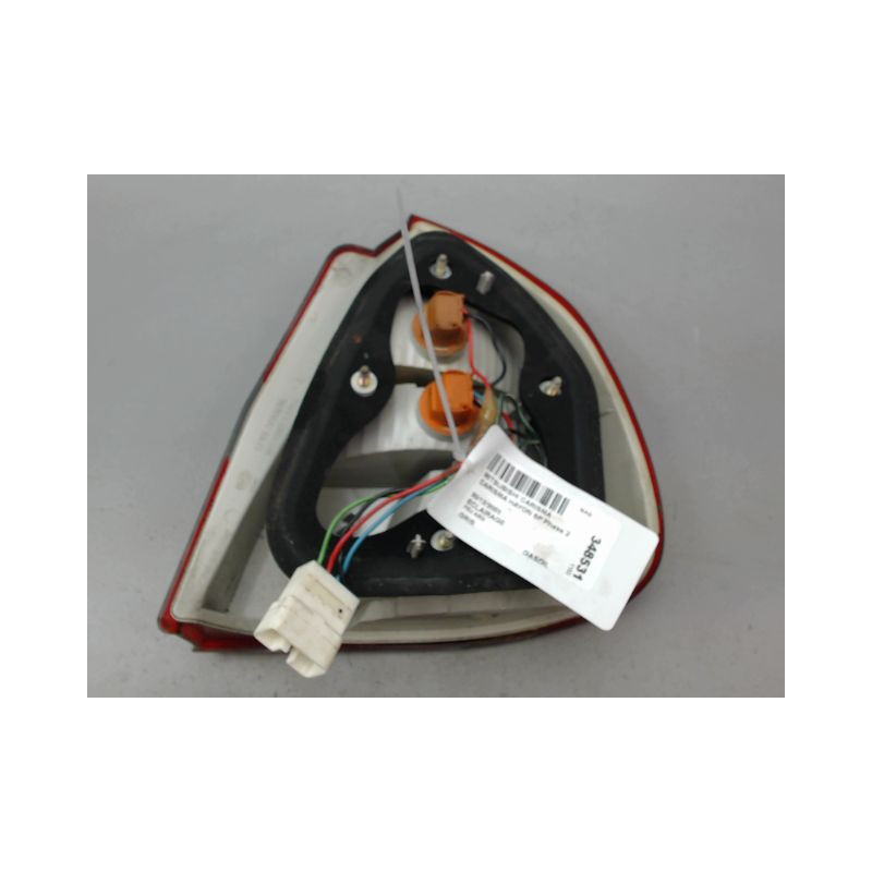 FEU ARRIERE GAUCHE  MITSUBISHI CARISMA Phase 2 1999-2004