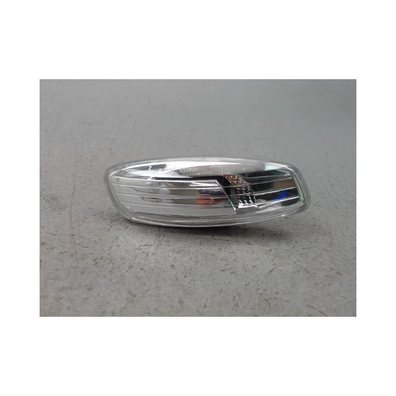 REPETITEUR RETROVISEUR DROIT PEUGEOT 207 2006-2013