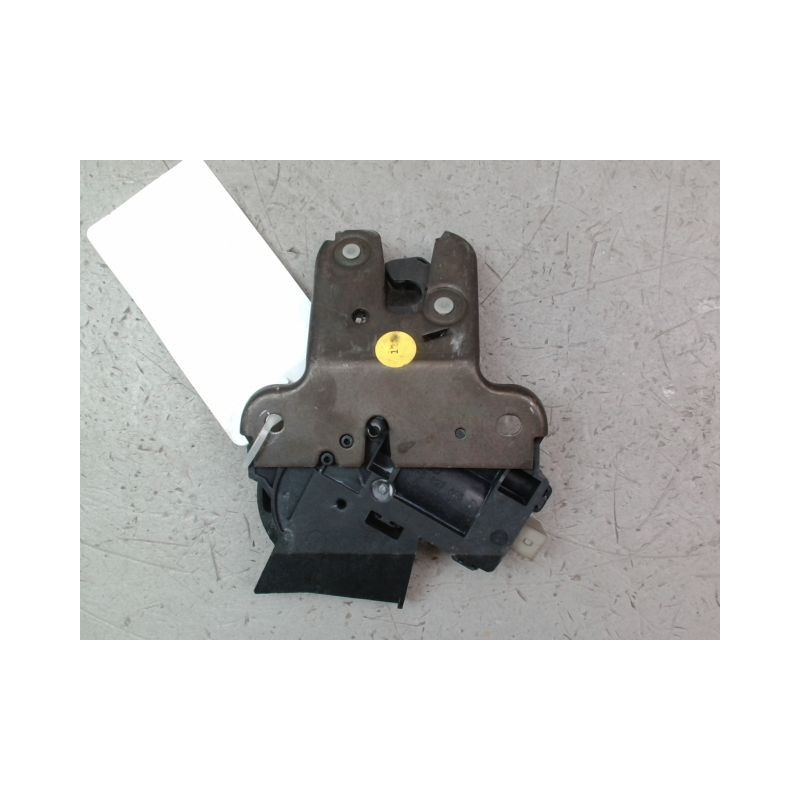 SERRURE COFFRE ARRIERE AUDI A4 BERL. II Phase 2 2004-2008