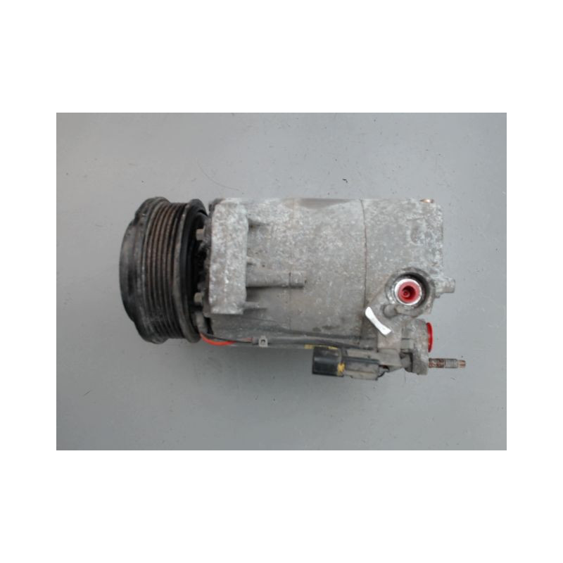 COMPRESSEUR AIR CONDITIONNE FORD FIESTA