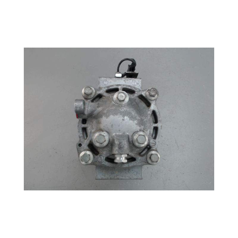 COMPRESSEUR AIR CONDITIONNE SUZUKI SWIFT