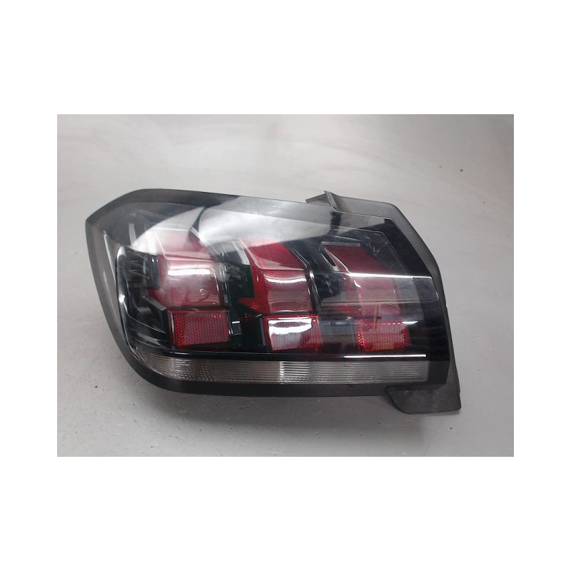 FEU ARRIERE GAUCHE  PEUGEOT 208