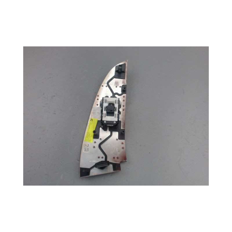 COMMANDE LEVE-GLACE PORTE AVD MERCEDES CLASSE C