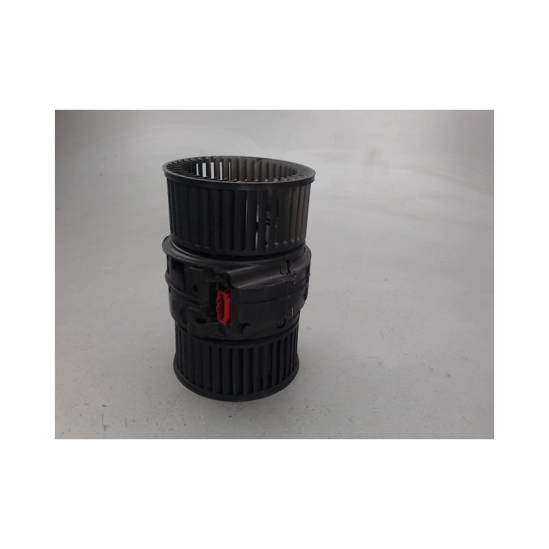 MOTEUR VENTILATEUR CHAUFFAGE RENAULT MEGANE