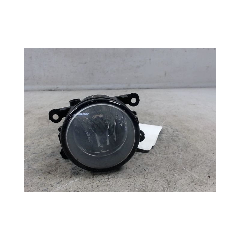 PHARE ANTIBROUILLARD AVANT DROIT DACIA DUSTER 2010-
