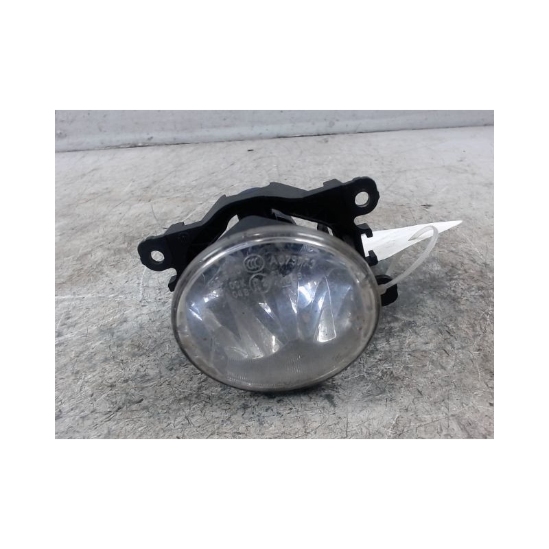 PHARE ANTIBROUILLARD AVANT DROIT RENAULT CLIO IV