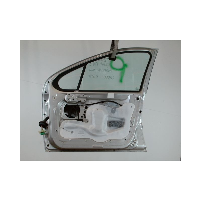 PORTE AVANT DROIT PEUGEOT 207 ESSENCE