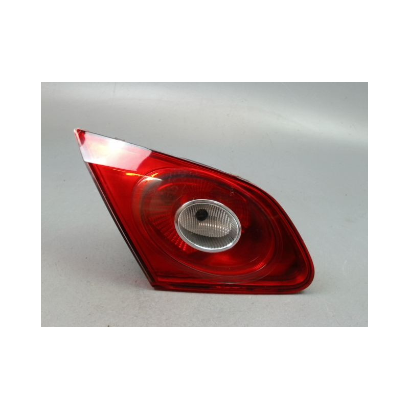 FEU ARRIERE INTERIEUR GAUCHE VOLKSWAGEN PASSAT 2010-