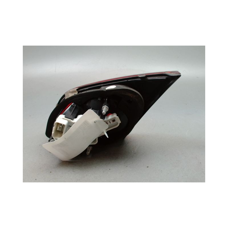 FEU ARRIERE INTERIEUR GAUCHE VOLKSWAGEN PASSAT 2010-