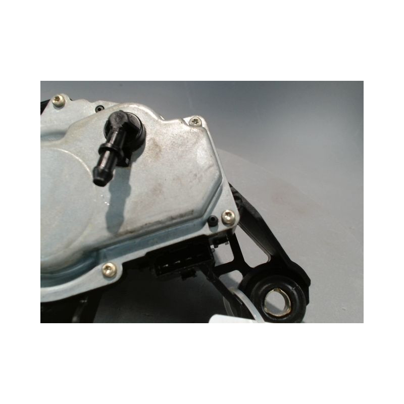 MOTEUR ESSUIE-GLACE ARRIERE VOLKSWAGEN POLO 99-2001