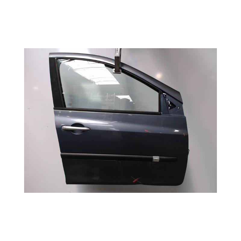 PORTE AVANT DROIT RENAULT CLIO III 2010-