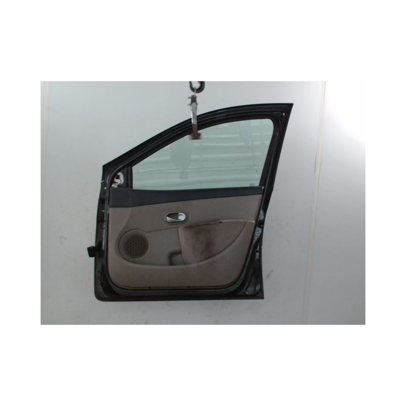 PORTE AVANT DROIT RENAULT CLIO
