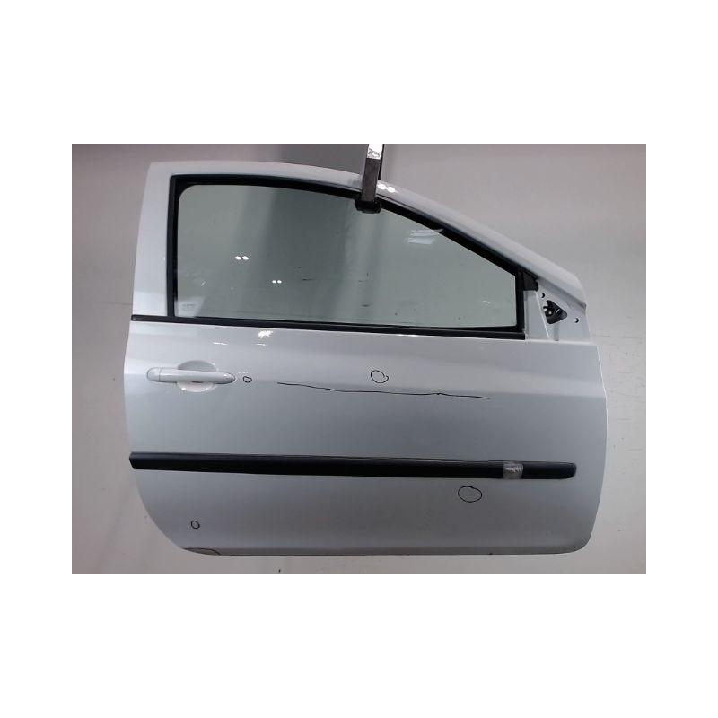 PORTE AVANT DROIT RENAULT CLIO