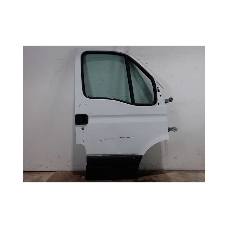 PORTE AVANT DROIT RENAULT MASTER COURT 98-2003