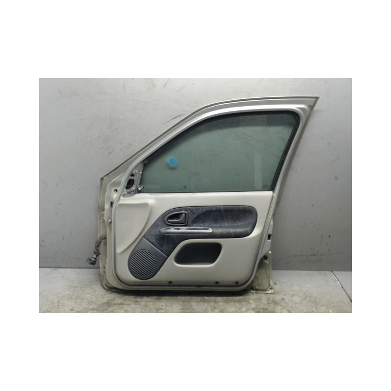 PORTE AVANT DROIT RENAULT CLIO